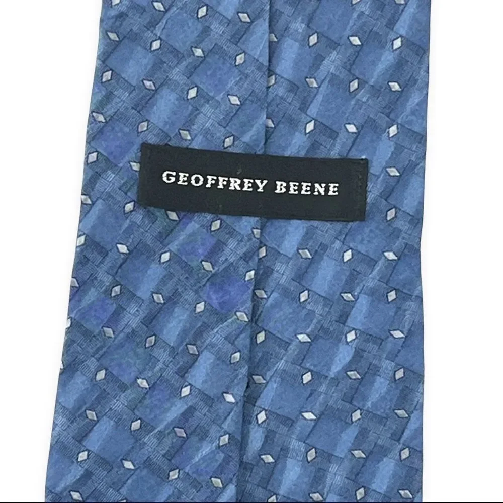 Geoffrey Beene Men’s Silk Tie Men’s Blue 100% Silk